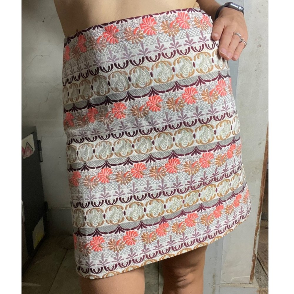 NWT Loft Tapestry Pencil Skirt, Size 2
